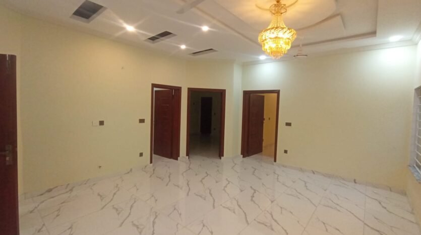 1 kanal House for sale in Dha phase 1 Islamabad.