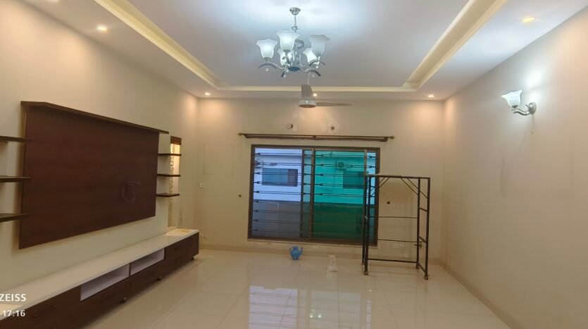 One kanal Upper portion For Rent In DHA Phase 2 Islamabad