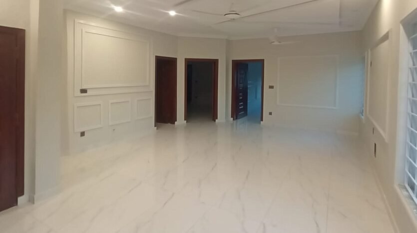 10Marla house for sale in Dha phase 2 Islamabad.